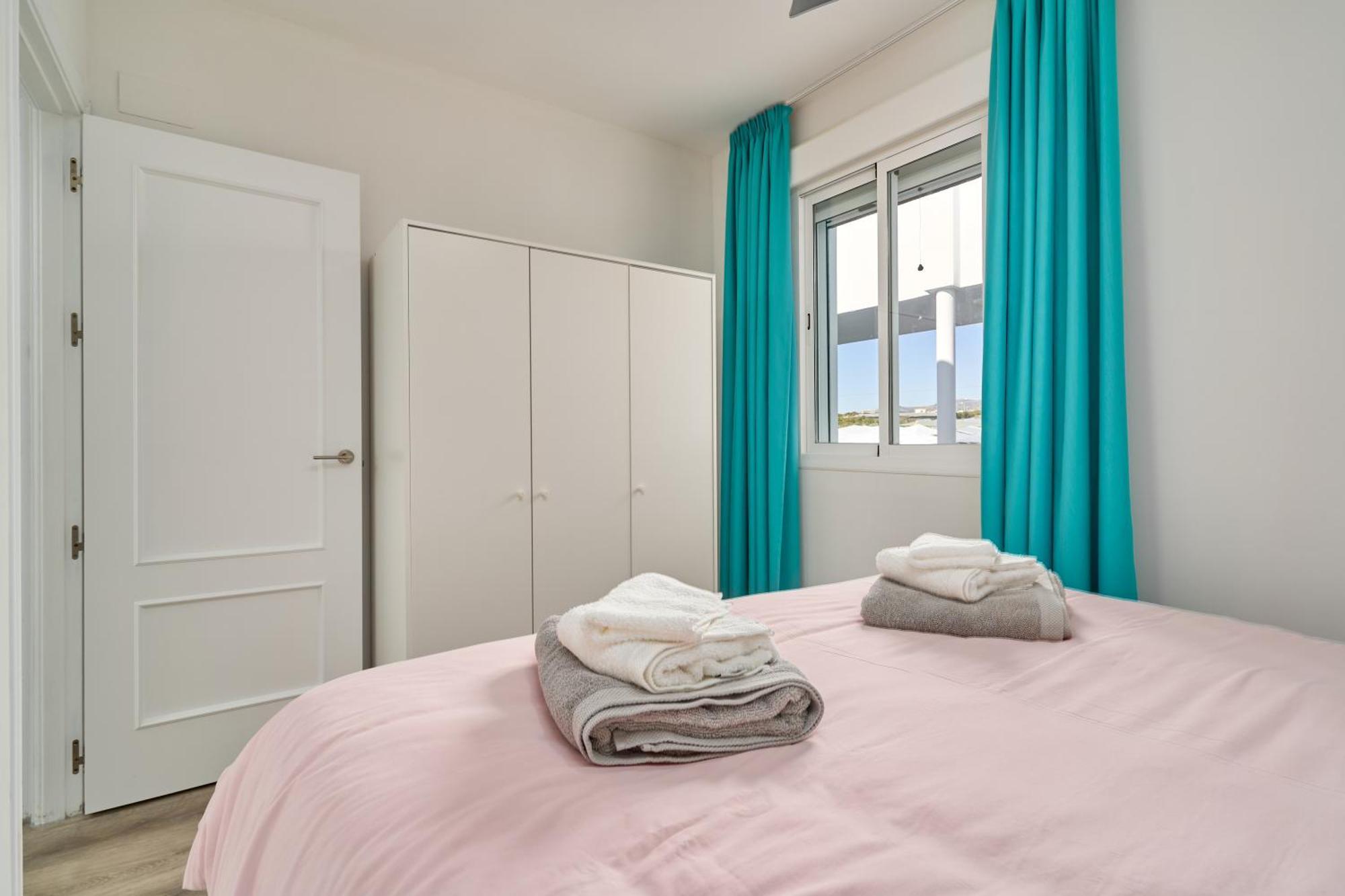 טורוקס Breathtaking Penthouse Las Azaleas מראה חיצוני תמונה